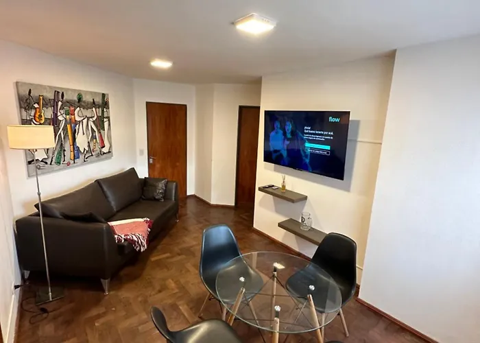 Paseo Del Boulevard Suite